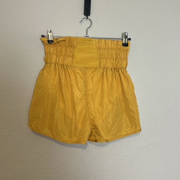 THE WAY HOME Hi Rise FREE PEOPLE‎ MOVEMENT Shorts Size Medium - Picture 6 of 8